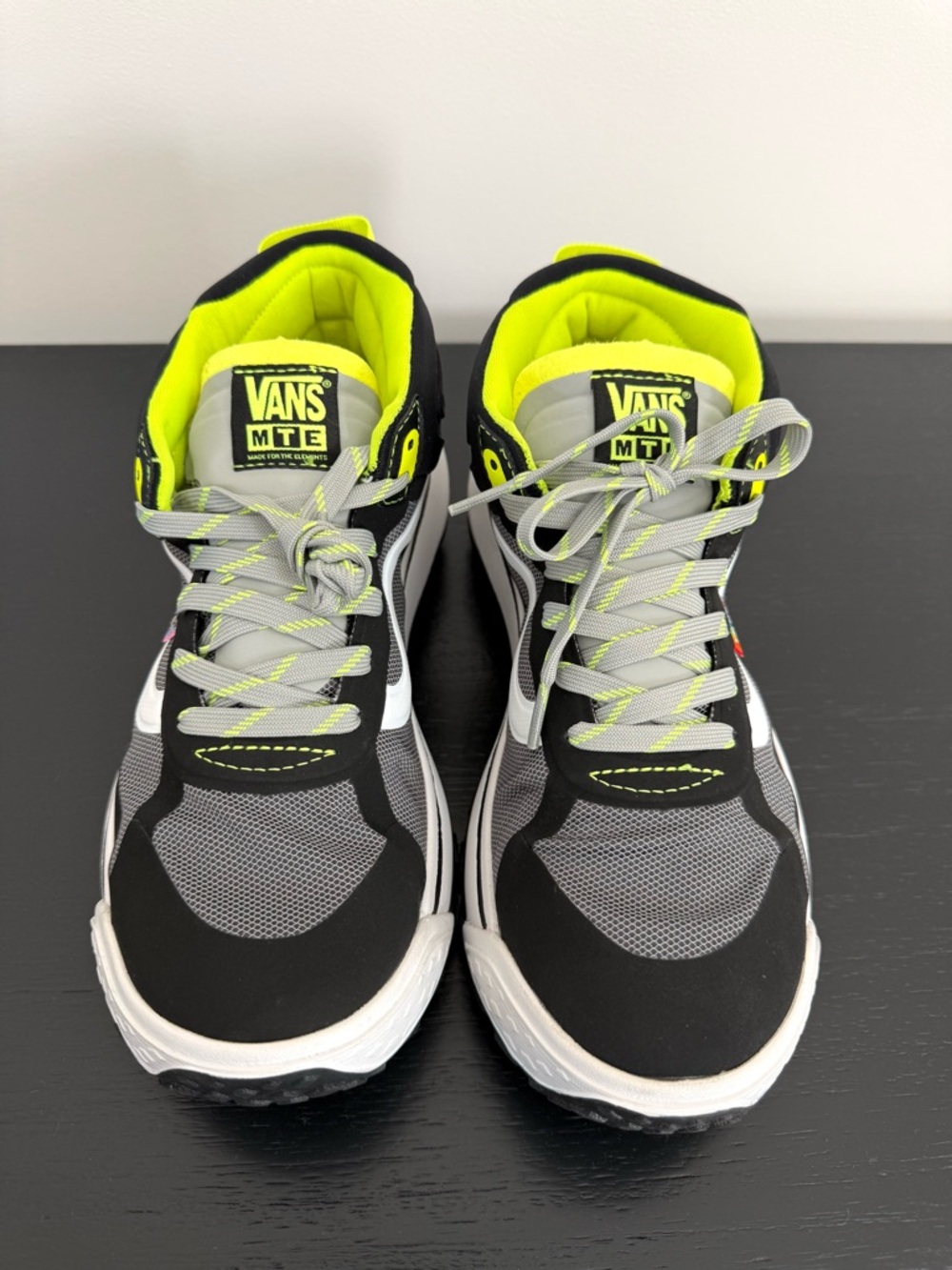 Vans MTE Woman’s Size 9.5 - Black & Neon Yellow Performance Sneakers NEW!